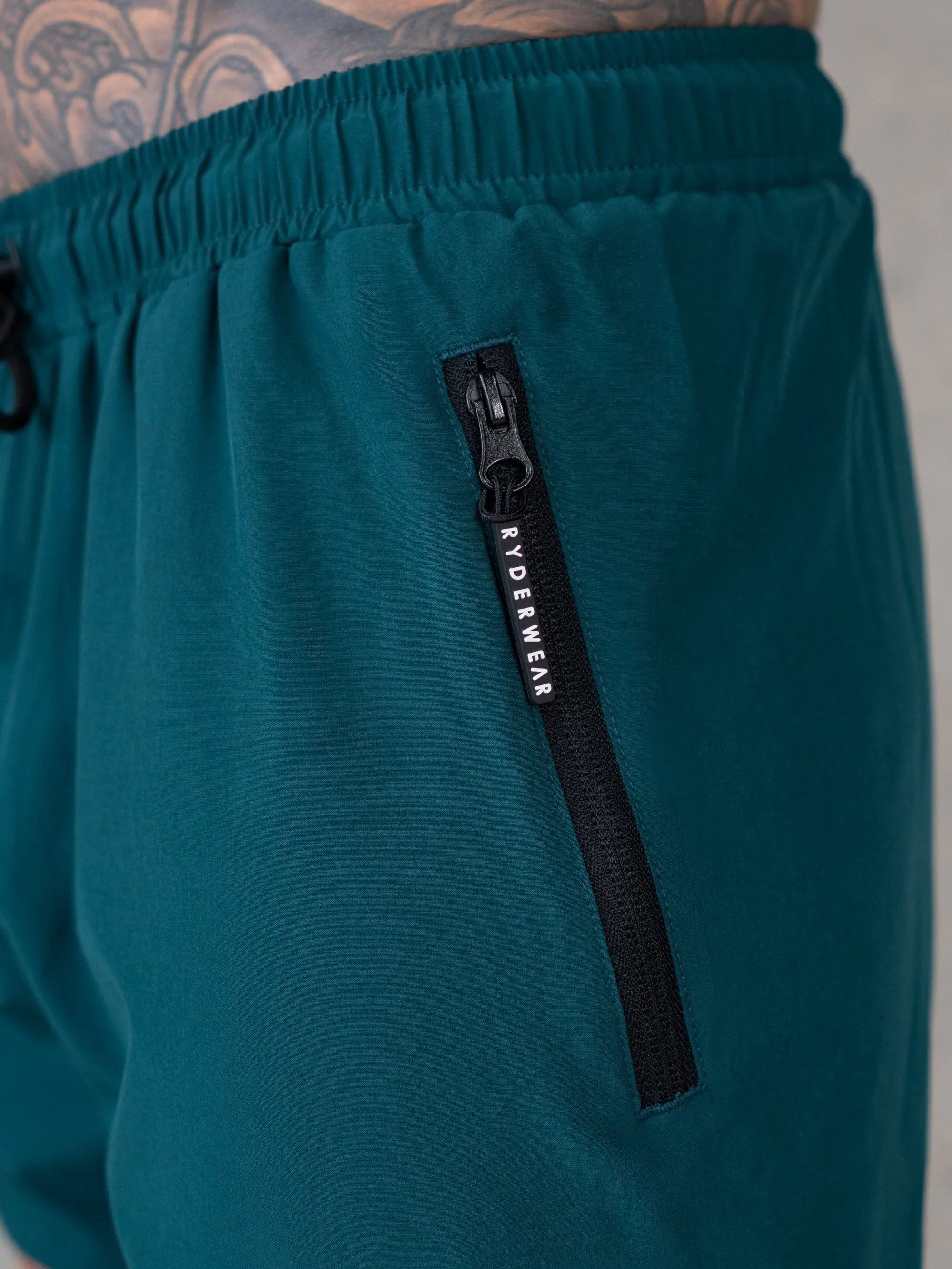 Adapt 5 Training Short - Emerald