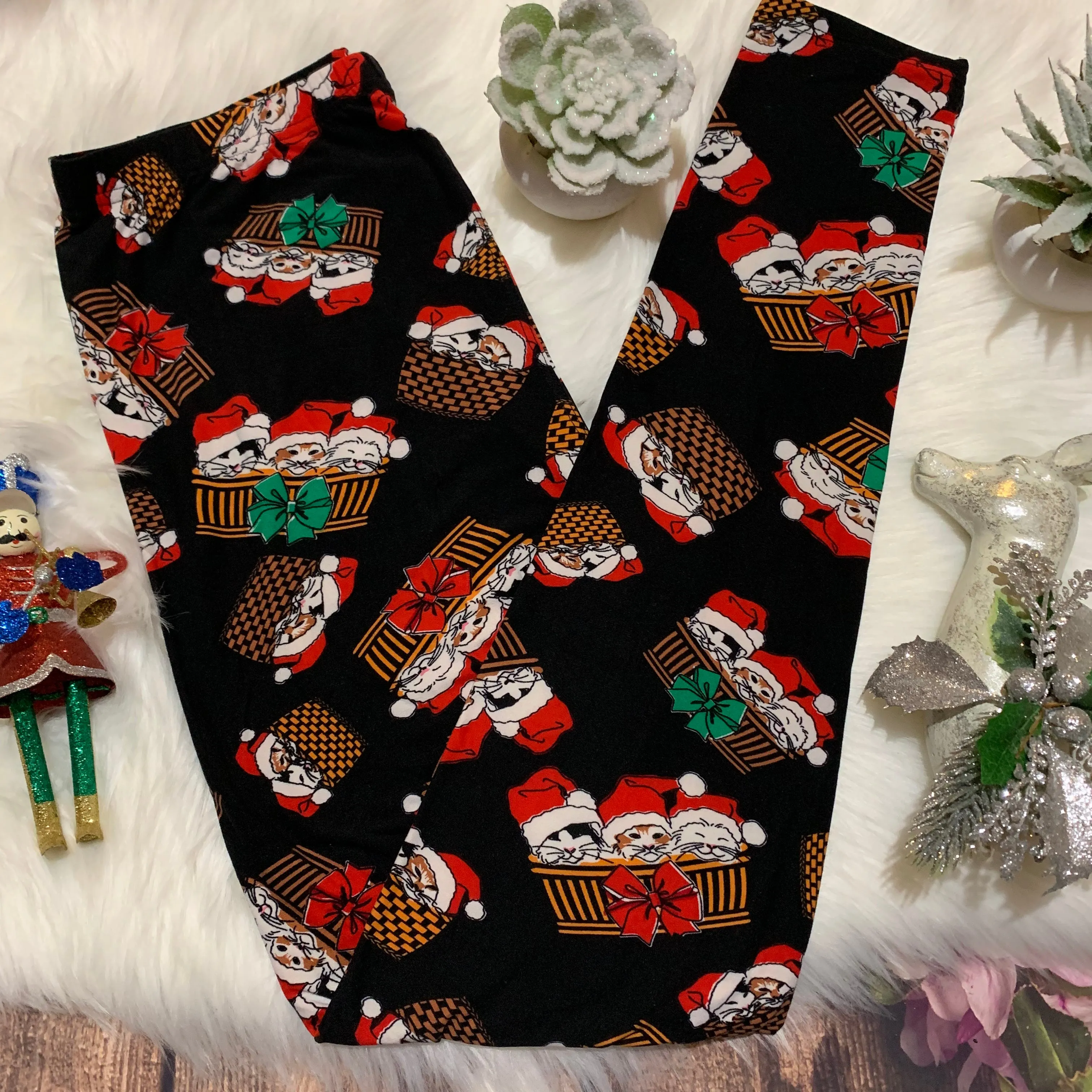 Basket Of Christmas Kittens Soft Leggings