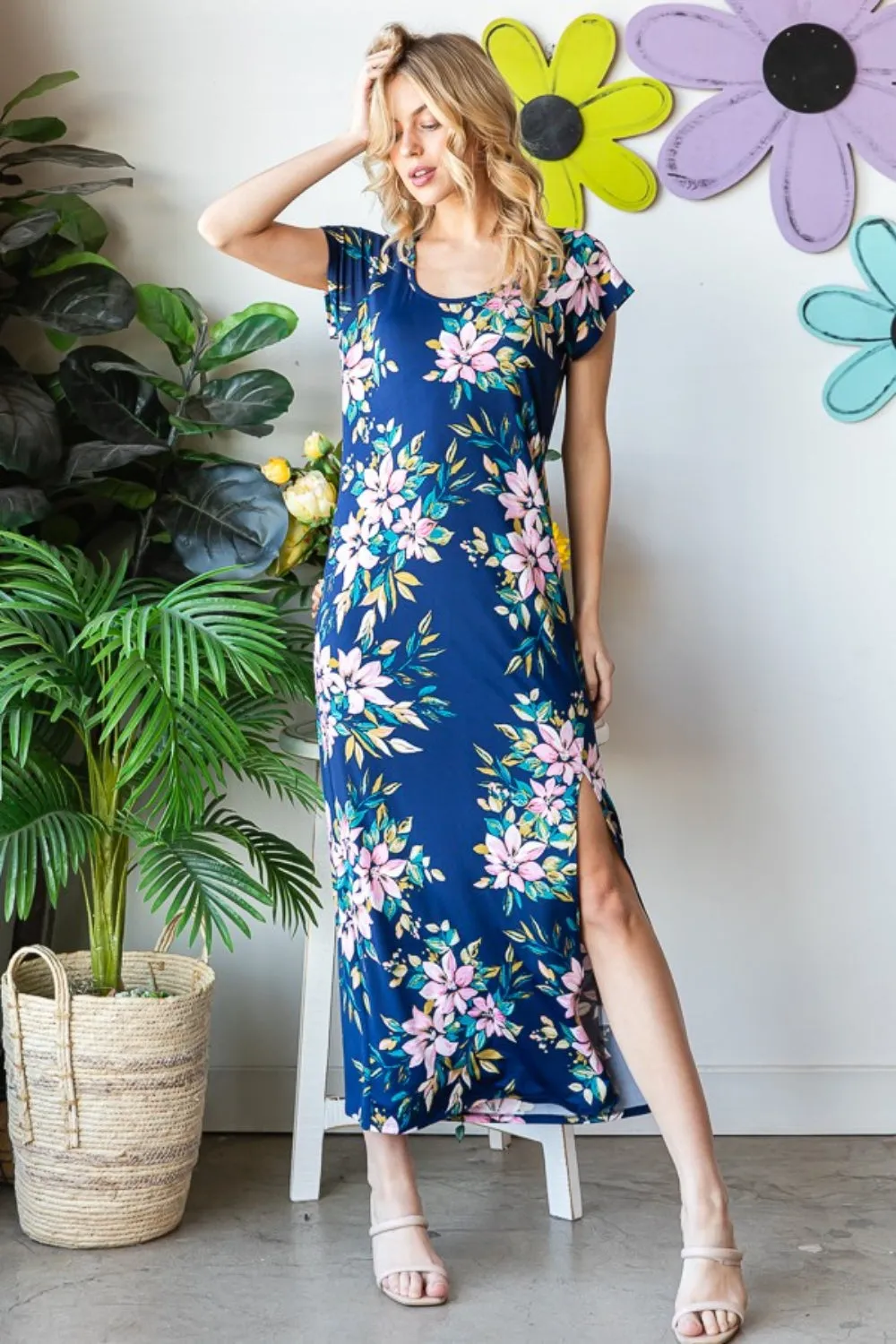 Beach Wedding Guest Elegance: Royal Full-Size Floral Dress with Short Sleeves and Graceful Slit