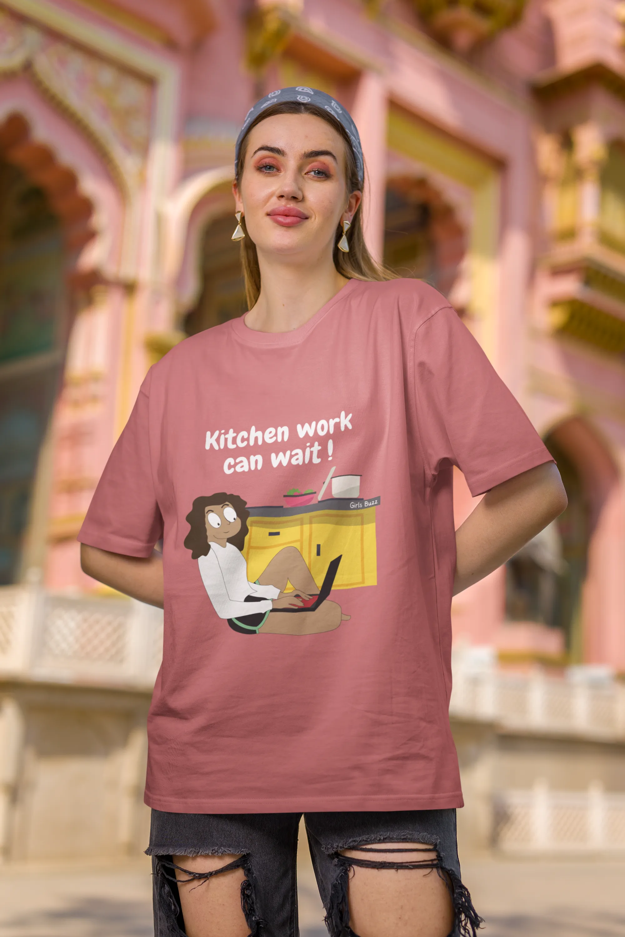 Kitchen Can Wait Oversized Tee