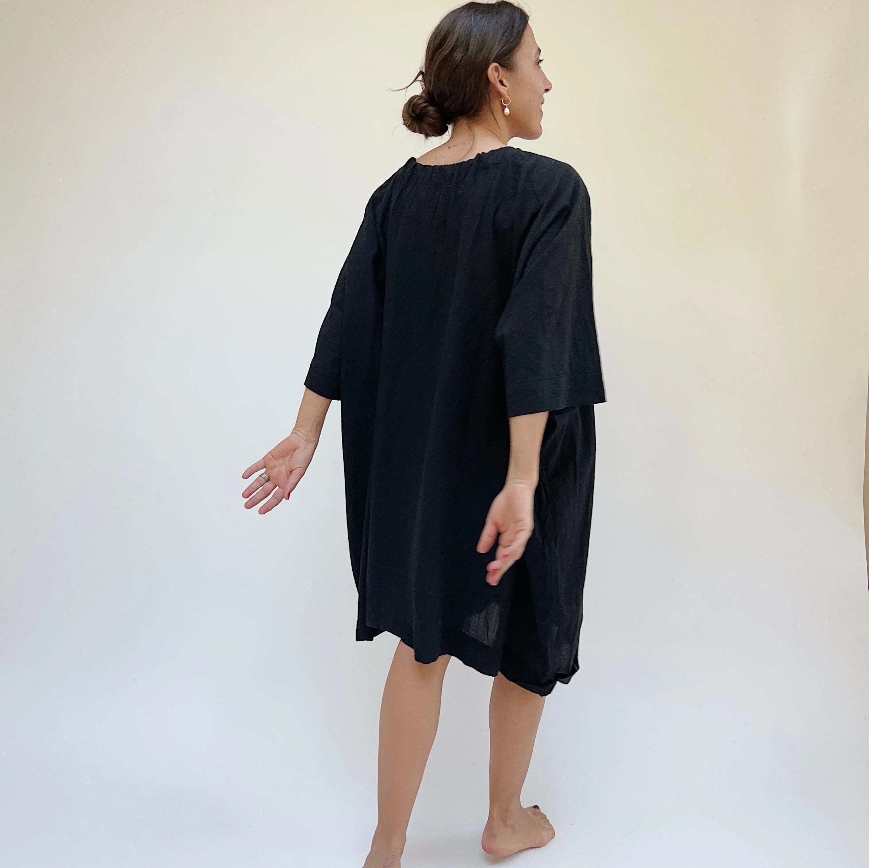 Uzi | Kisa Dress in Black